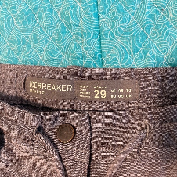 RARE Icebreaker Shasta Shorts Merino Wool/Cotton Hiking Outdoor Exercise - Picture 2 of 4